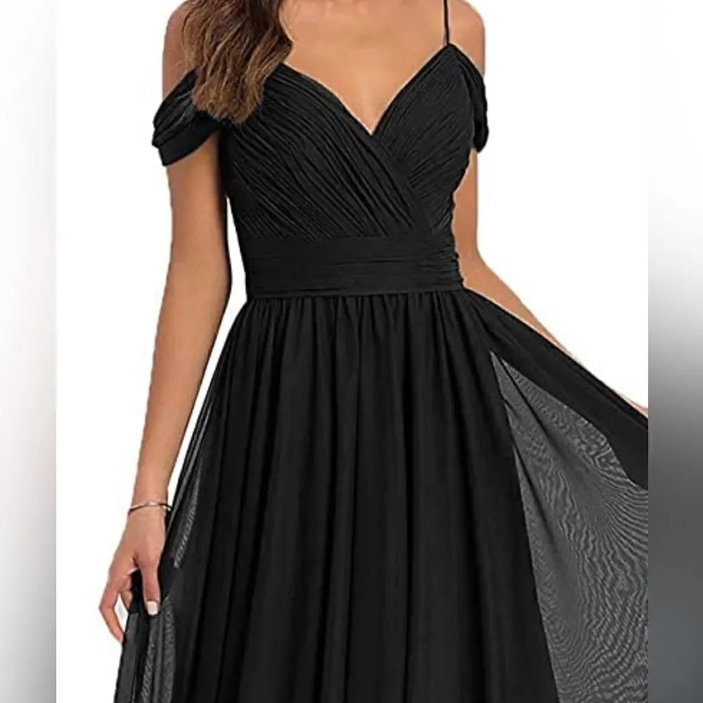 Kleinfeld Sleeveless A-Line/Princess Off The Shoulder Floor Length Dress Black